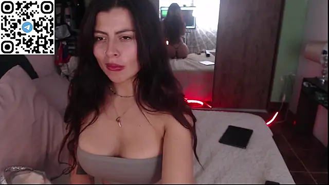 Angie nova online show from September 2025 03:34:02 PM