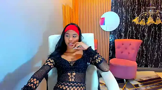 skinny cloe online show from December 2024 03:15:02 AM