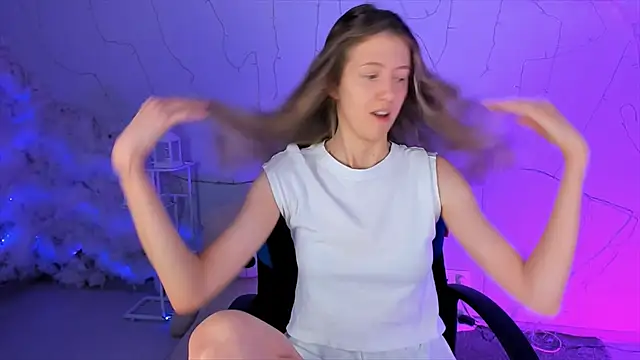 Snapshot of Sharon_Evansi chatting on December 2024 08:38:02 AM Sharon Evansi online show from December 2024 08:38:02 AM