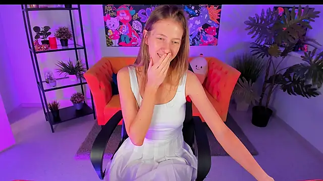 Snapshot of Sharon_Evansi chatting on December 2024 03:44:01 PM Sharon Evansi online show from December 2024 03:44:01 PM