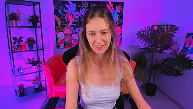 Snapshot of Sharon_Evansi chatting on December 2024 08:50:02 AM Sharon Evansi online show from December 2024 08:50:02 AM