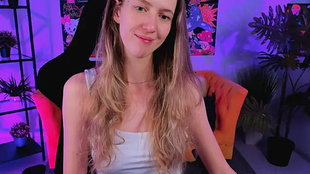 Snapshot of Sharon_Evansi chatting on December 2024 02:59:02 PM Sharon Evansi online show from December 2024 02:59:02 PM