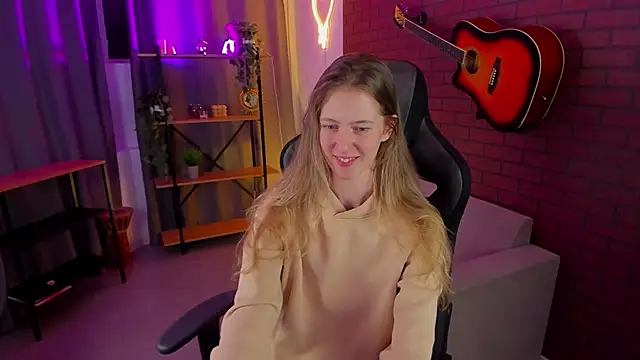 Snapshot of Sharon_Evansi chatting on January 2025 11:59:01 AM Sharon Evansi online show from January 2025 11:59:01 AM