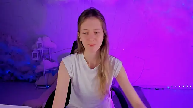 Snapshot of Sharon_Evansi chatting on January 2025 09:06:01 AM Sharon Evansi online show from January 2025 09:06:01 AM