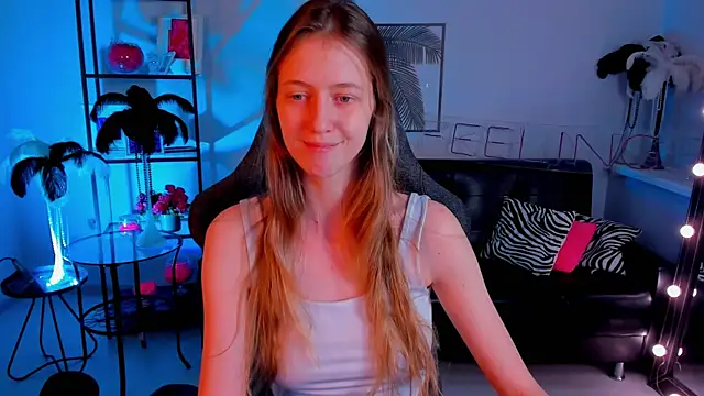 Snapshot of Sharon_Evansi chatting on February 2025 12:55:01 PM Sharon Evansi online show from February 2025 12:55:01 PM