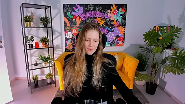 Snapshot of Sharon_Evansi chatting on February 2025 06:54:01 PM Sharon Evansi online show from February 2025 06:54:01 PM