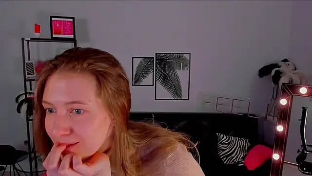 Snapshot of Sharon_Evansi chatting on March 2025 11:38:02 AM Sharon Evansi online show from March 2025 11:38:02 AM