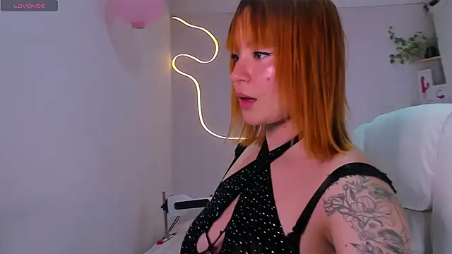 karlahush online show from December 2024 07:43:02 PM
