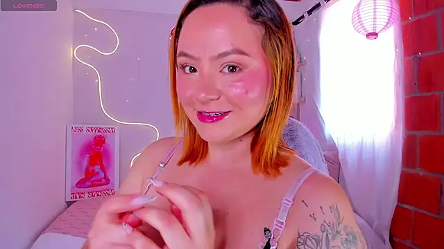 karlahush online show from January 2025 08:42:01 PM