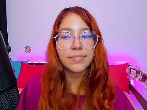  Moon Johnson online show from September 2025 11:39:02 PM