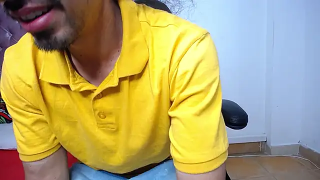 Snapshot of Sr_Magnus_ chatting on October 2025 06:01:01 AM Sr Magnus online show from October 2025 06:01:01 AM