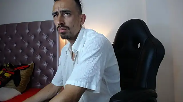 Snapshot of Sr_Magnus_ chatting on October 2025 05:41:02 AM Sr Magnus online show from October 2025 05:41:02 AM