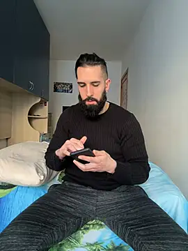 Snapshot of Gioeltoro89 chatting on February 2025 03:43:01 PM Gioeltoro89 online show from February 2025 03:43:01 PM