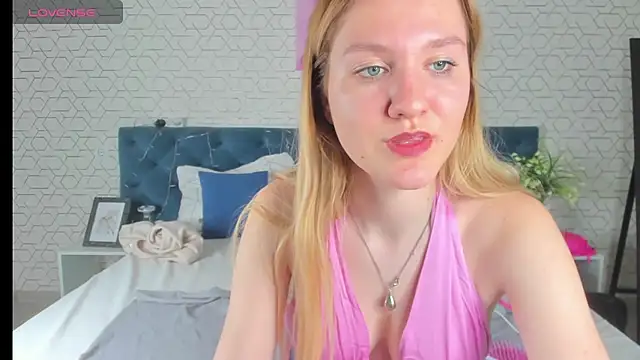 Mariel Brown online show from December 2024 11:18:02 AM