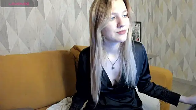 Mariel Brown online show from December 2024 11:22:02 AM