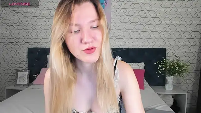 Mariel Brown online show from January 2025 08:22:01 AM