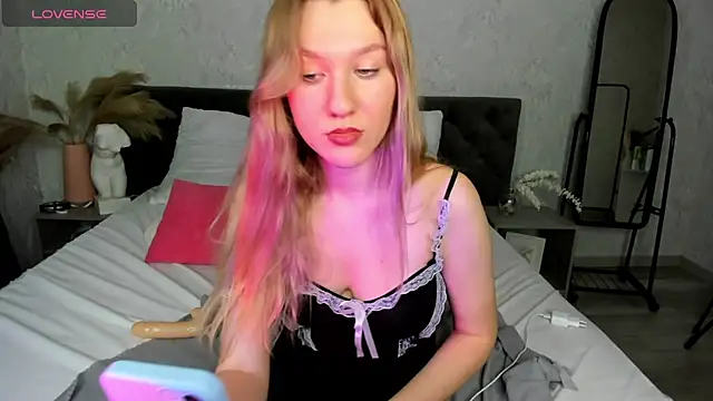 Mariel Brown online show from January 2025 06:16:02 PM