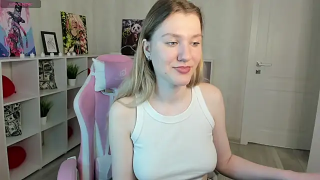 Mariel Brown online show from March 2025 11:42:02 AM