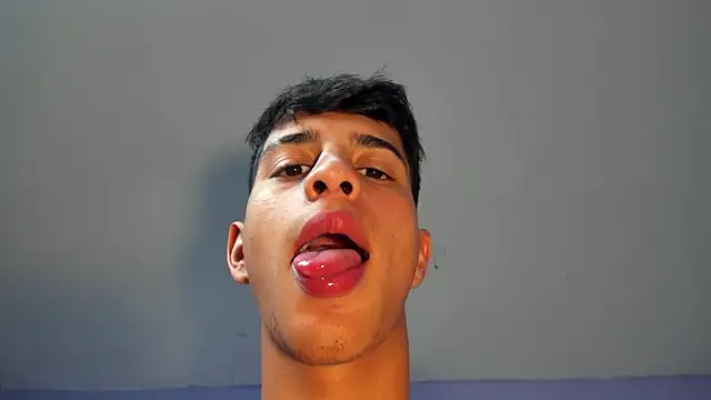 Tyler Rodriguez online show from February 2025 10:42:02 PM