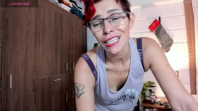 MireyaTorresGu online show from December 2024 02:21:01 PM