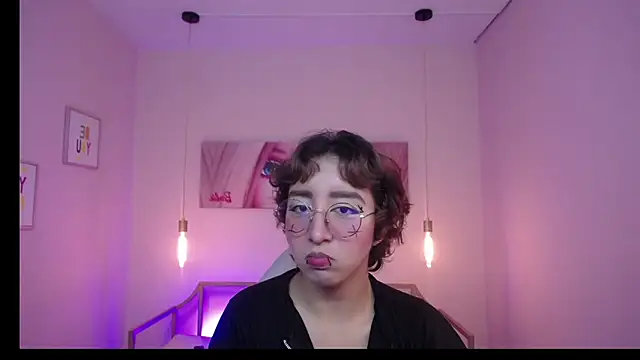 Xayah 77 online show from February 2025 01:16:01 PM