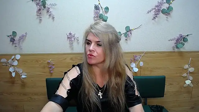 Julya Barbi online show from December 2024 06:02:02 AM