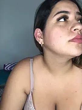 Amira  Fatima online show from March 2025 07:40:01 PM