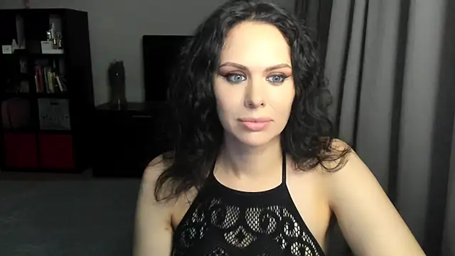 MollyCheiz online show from December 2024 11:13:01 PM