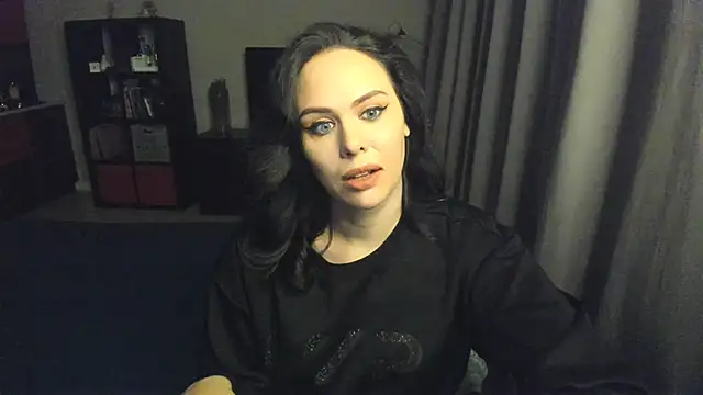 MollyCheiz online show from January 2025 03:40:01 PM
