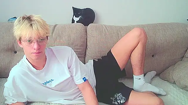 Ostin meow online show from December 2024 06:57:02 AM