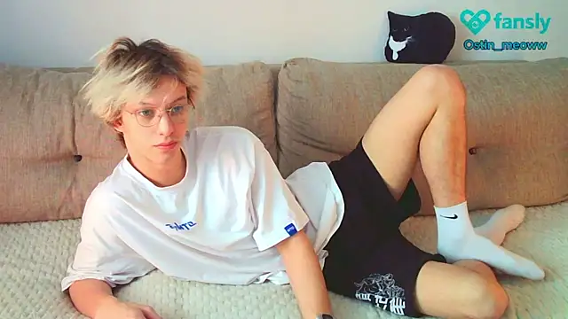 Ostin meow online show from March 2025 07:19:02 AM