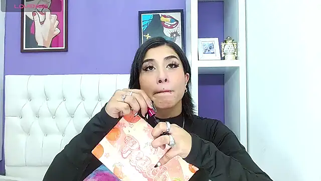 aliss-diaz online show from January 2025 11:56:02 PM