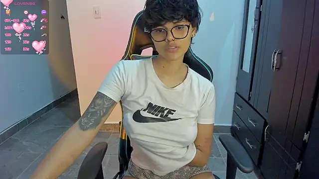 Snapshot of gooddess_isis chatting on January 2025 04:41:02 AM gooddess isis online show from January 2025 04:41:02 AM