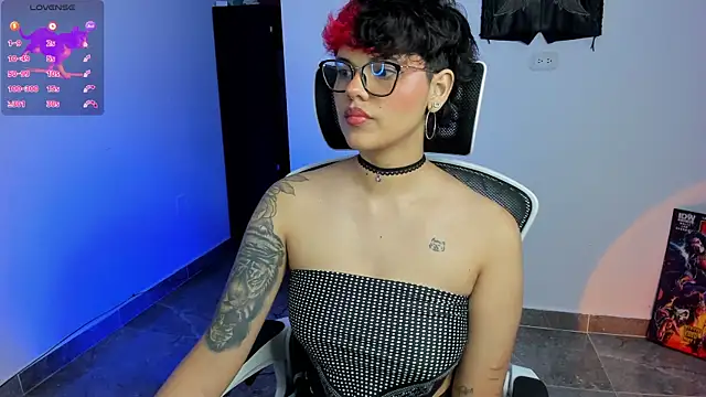 Snapshot of gooddess_isis chatting on September 2025 10:53:01 PM gooddess isis online show from September 2025 10:53:01 PM