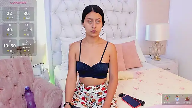 MiaLevitz online show from February 2025 11:38:02 AM