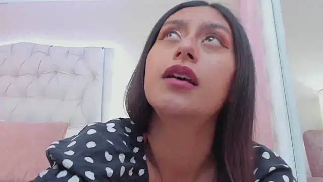 MiaLevitz online show from March 2025 03:09:02 PM