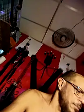 Snapshot of Charly_BC_Dirty chatting on December 2025 11:17:01 AM Charly BC Dirty online show from December 2025 11:17:01 AM