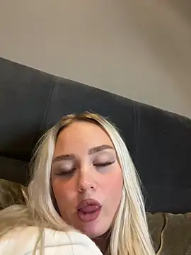 CherryEmmy online show from December 2024 07:49:02 PM