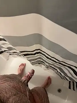 Snapshot of Loco42- chatting on December 2025 02:32:02 AM Loco42- online show from December 2025 02:32:02 AM