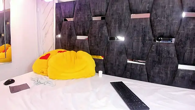 Snapshot of AlazSanna1 chatting on January 2025 09:25:01 PM AlazSanna1 online show from January 2025 09:25:01 PM