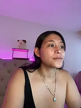 Snapshot of mariana_21x chatting on January 2025 01:08:01 PM mariana 21x online show from January 2025 01:08:01 PM