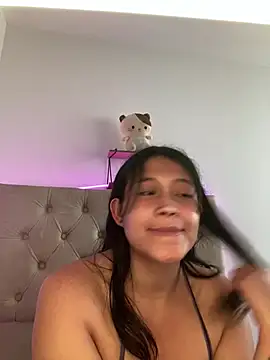 Snapshot of mariana_21x chatting on February 2025 07:37:02 PM mariana 21x online show from February 2025 07:37:02 PM
