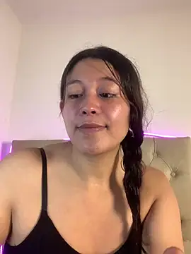 Snapshot of mariana_21x chatting on March 2025 12:52:02 PM mariana 21x online show from March 2025 12:52:02 PM