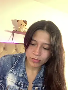 Snapshot of mariana_21x chatting on March 2025 12:53:02 PM mariana 21x online show from March 2025 12:53:02 PM