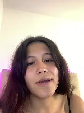 Snapshot of mariana_21x chatting on March 2025 03:58:02 PM mariana 21x online show from March 2025 03:58:02 PM