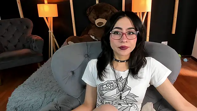 vampy dolll online show from December 2024 01:01:02 PM