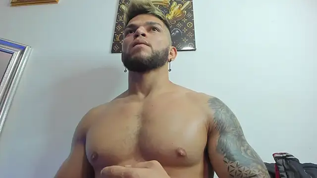 vincent carusso94 online show from January 2025 09:02:01 PM