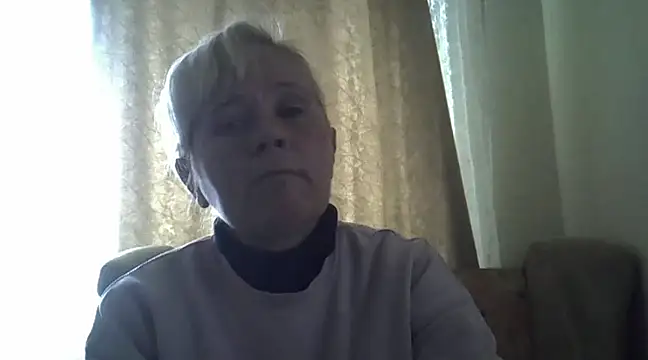 Snapshot of sakura_blonde chatting on December 2024 07:36:02 AM sakura blonde online show from December 2024 07:36:02 AM
