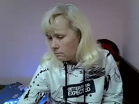 Snapshot of sakura_blonde chatting on December 2024 02:30:01 PM sakura blonde online show from December 2024 02:30:01 PM