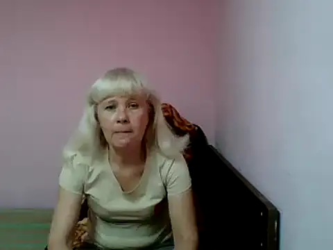 Snapshot of sakura_blonde chatting on February 2025 01:38:02 PM sakura blonde online show from February 2025 01:38:02 PM